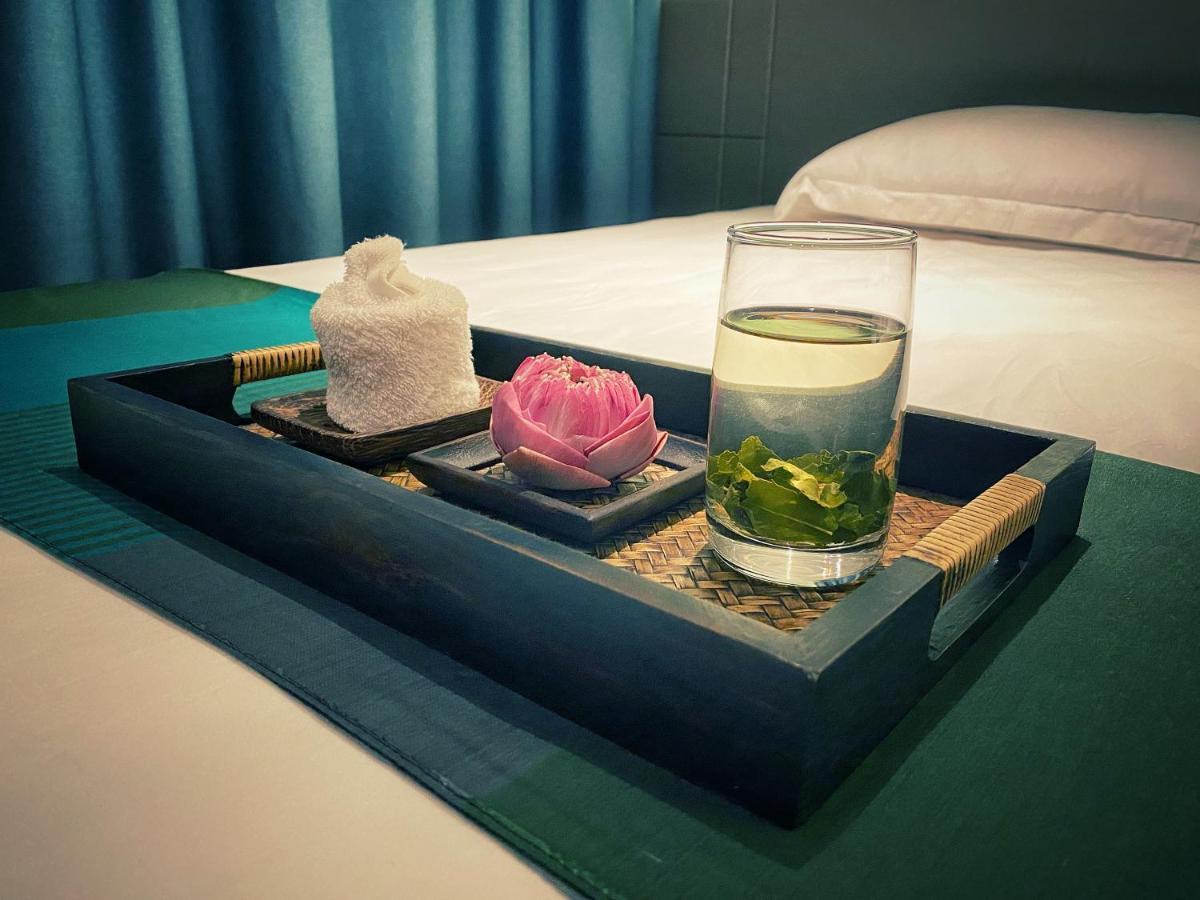 Yunfan Hotel Phnom Penh Bagian luar foto