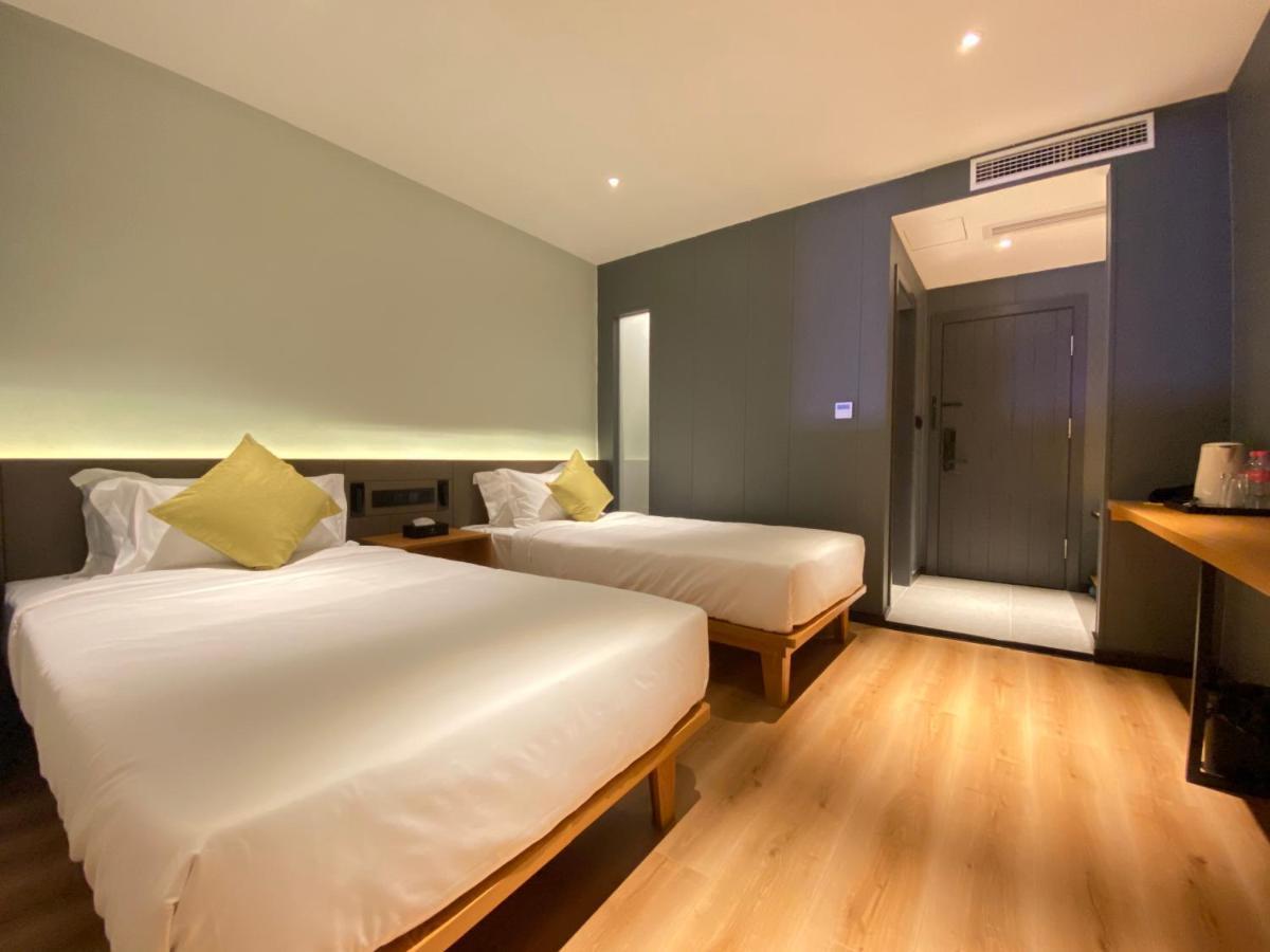 Yunfan Hotel Phnom Penh Bagian luar foto