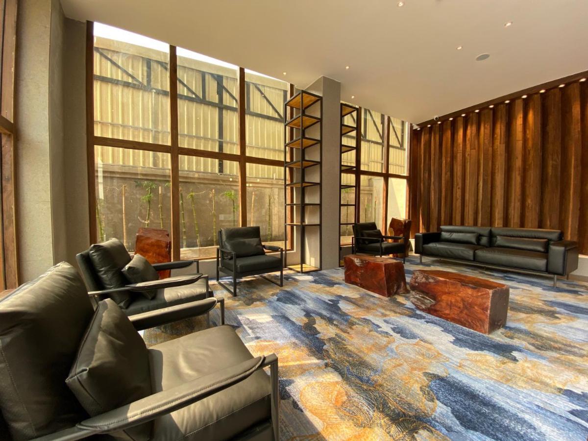 Yunfan Hotel Phnom Penh Bagian luar foto