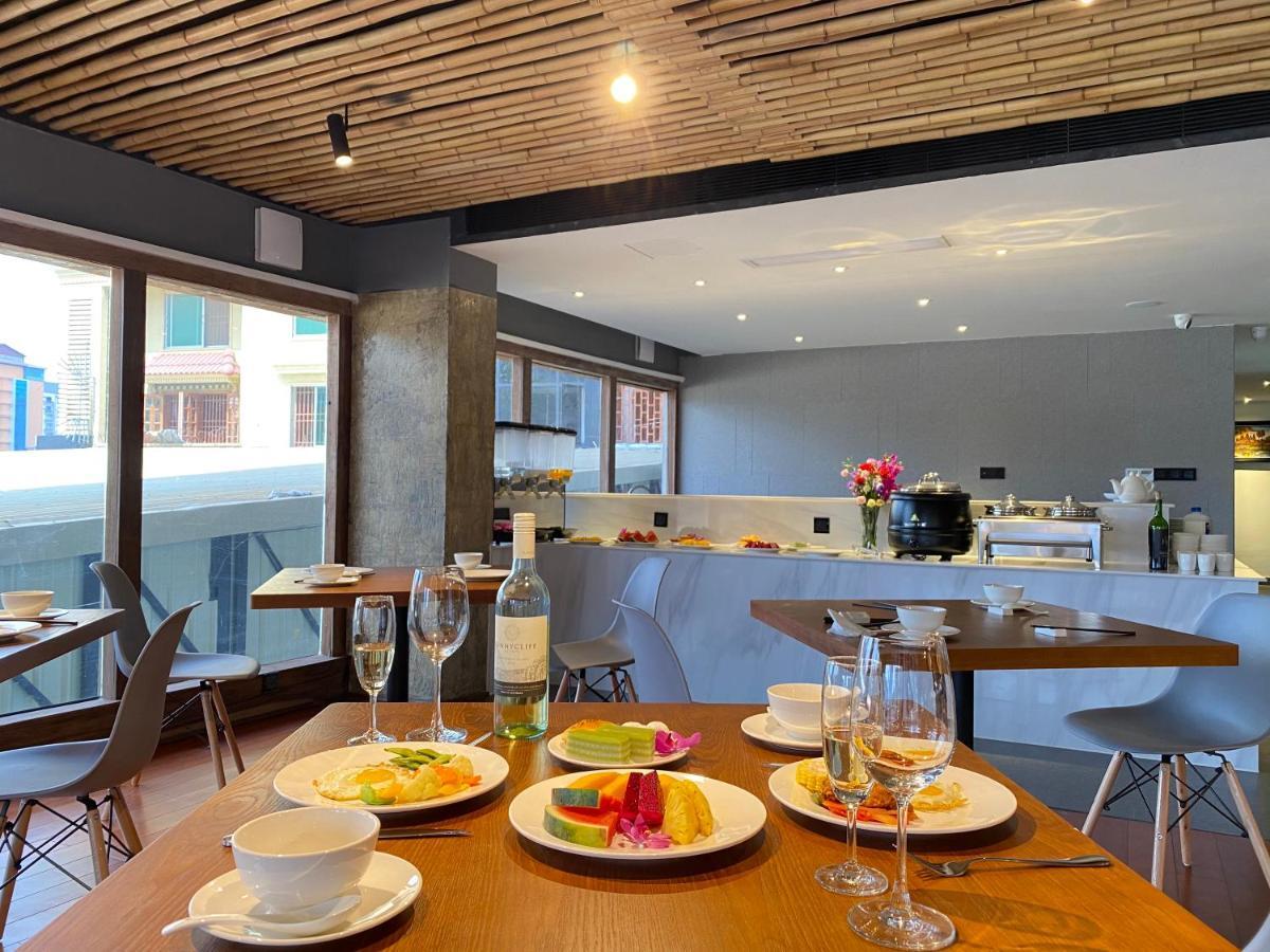 Yunfan Hotel Phnom Penh Bagian luar foto