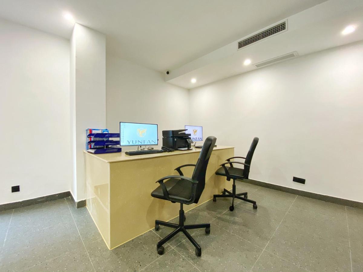 Yunfan Hotel Phnom Penh Bagian luar foto