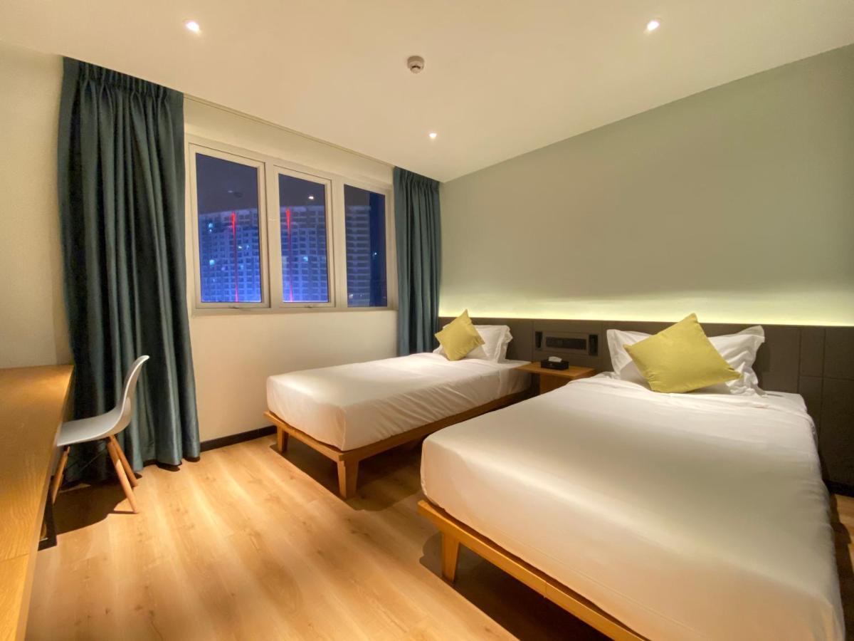 Yunfan Hotel Phnom Penh Bagian luar foto