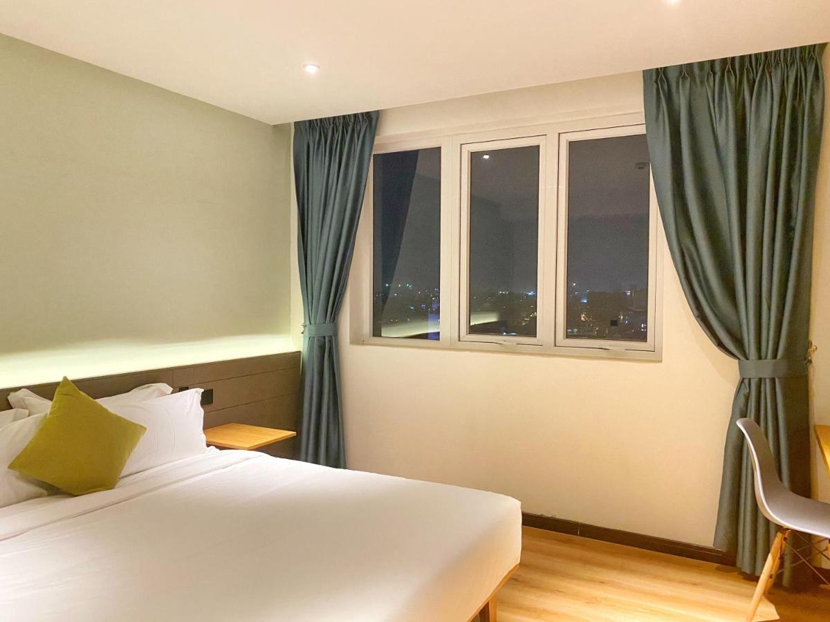 Yunfan Hotel Phnom Penh Bagian luar foto